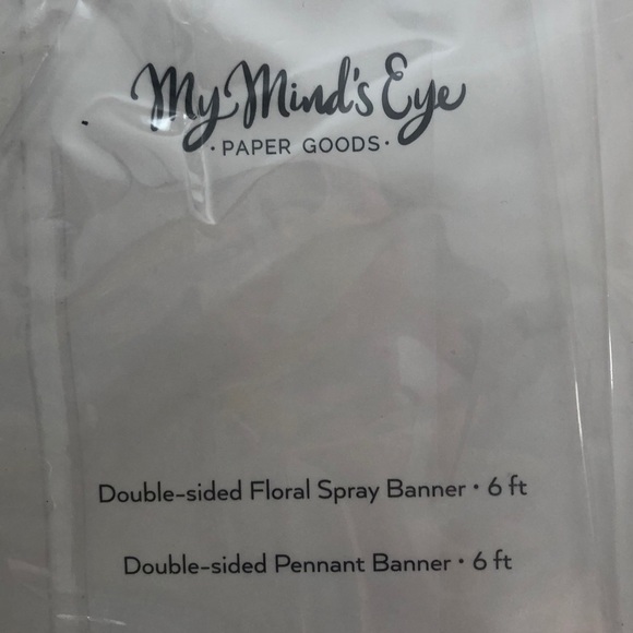 🛑SOLD🛑 Floral & Pennant Banners - Picture 9 of 11